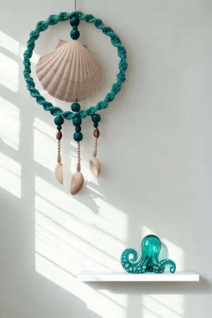 Colgante Meiga azul como decoración interior Decoración de pared con colgante Meiga azul en interior